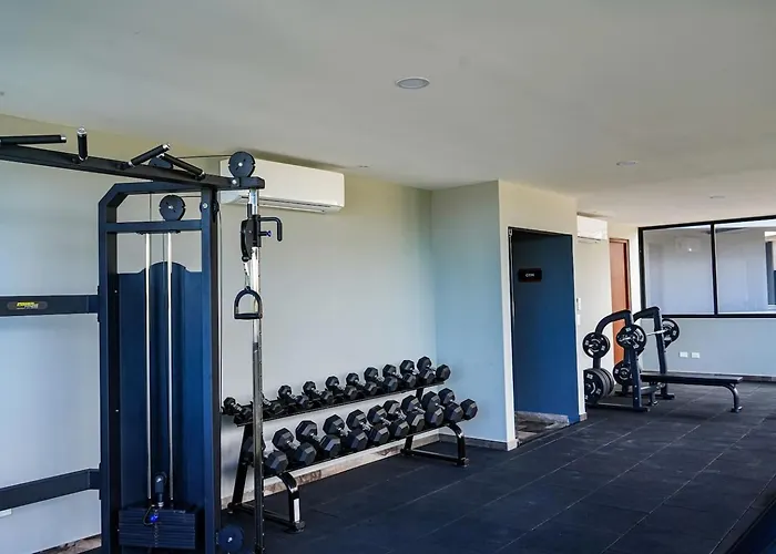 Apartment Chic 1brprivate Balcony Sauna, Gym & Wifi *